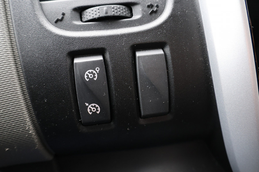 Renault Trafic 1.6 dCi L2H1 DC Luxe | L+R Schuifdeur | Dubbel cabine | Navigatie | PDC | Airco | Cruise control | 5-Zitter | Nieuwe APK | NAP Logisch | Euro 6