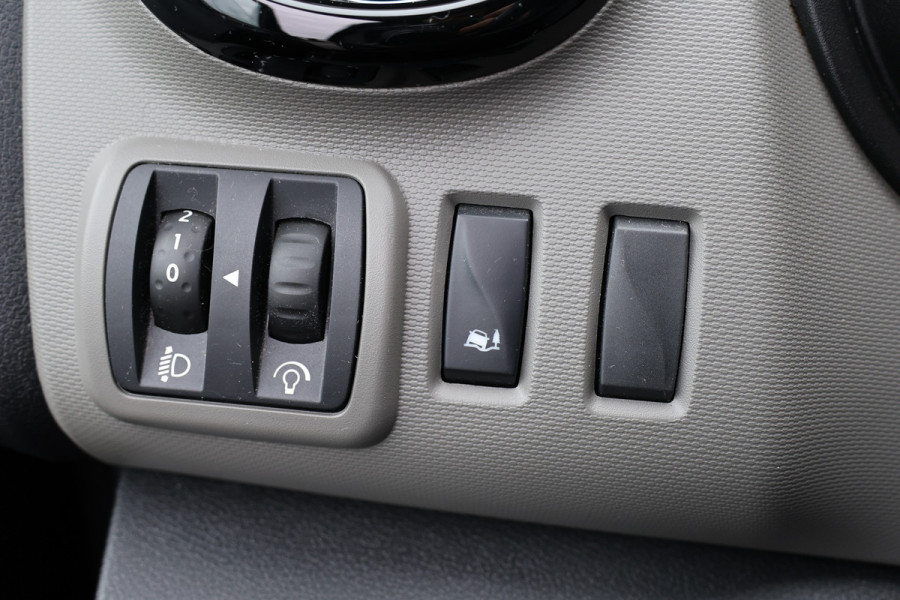 Renault Trafic 1.6 dCi L2H1 DC Luxe | L+R Schuifdeur | Dubbel cabine | Navigatie | PDC | Airco | Cruise control | 5-Zitter | Nieuwe APK | NAP Logisch | Euro 6