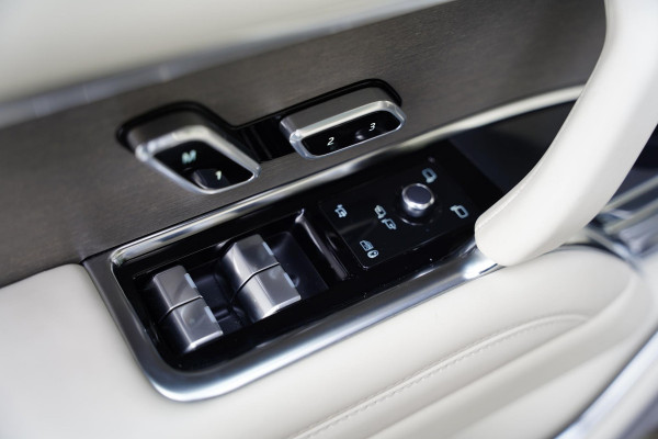 Land Rover Range Rover P 530 SV | Convenience Pack | 23 Inch