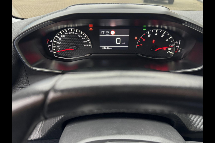Peugeot 208 1.2 PureTech Active Pack - Navigatie/Apple CarPlay I Airco I Sport velgen I LED I PDC I 40.000 KM -Dealer onderhouden