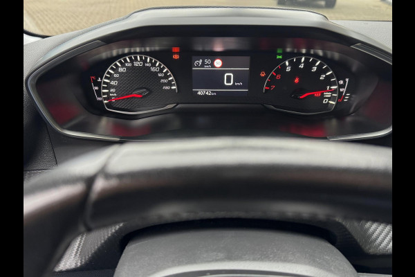 Peugeot 208 1.2 PureTech Active Pack - Navigatie/Apple CarPlay I Airco I Sport velgen I LED I PDC I 40.000 KM -Dealer onderhouden
