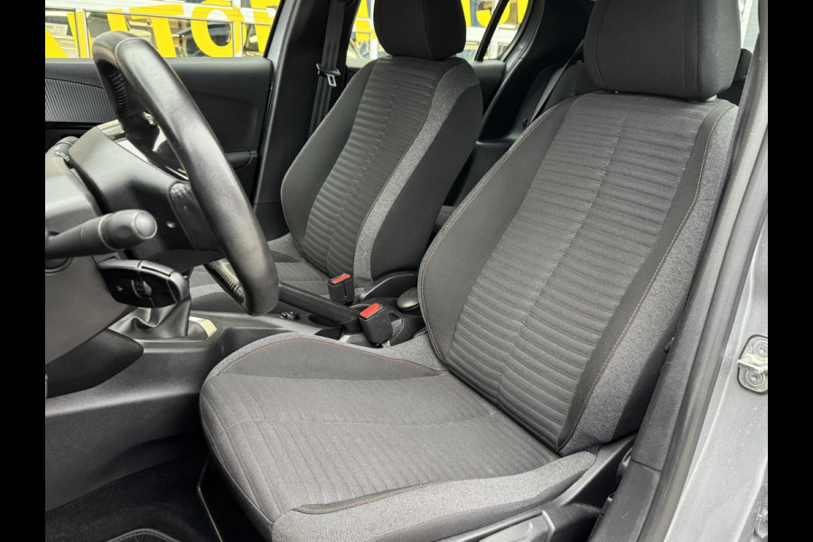 Peugeot 208 1.2 PureTech Active Pack - Navigatie/Apple CarPlay I Airco I Sport velgen I LED I PDC I 40.000 KM -Dealer onderhouden