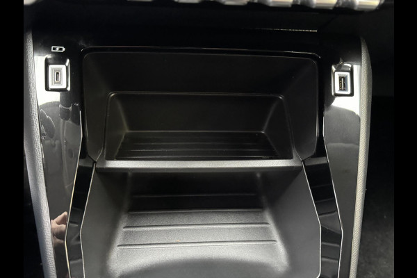 Peugeot 208 1.2 PureTech Active Pack - Navigatie/Apple CarPlay I Airco I Sport velgen I LED I PDC I 40.000 KM -Dealer onderhouden