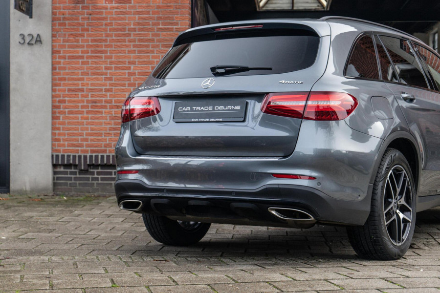 Mercedes-Benz GLC 250 4MATIC AMG Pano / Trekhaak / Camera