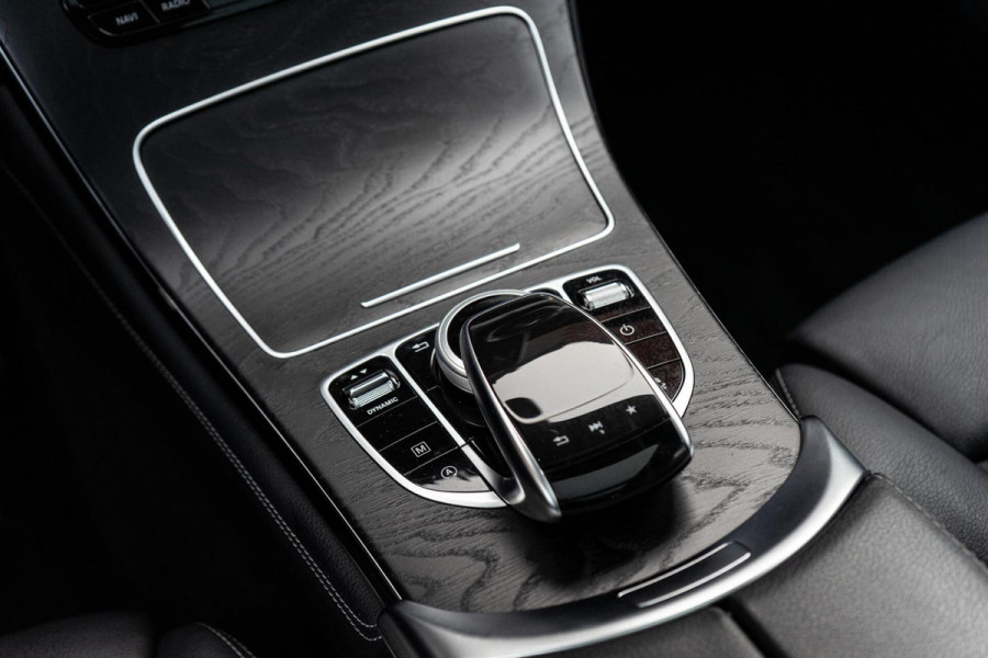 Mercedes-Benz GLC 250 4MATIC AMG Pano / Trekhaak / Camera