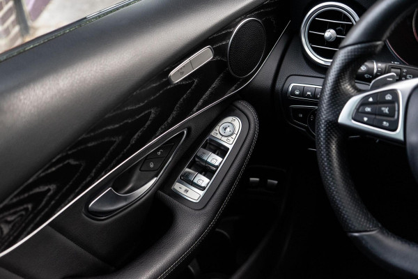 Mercedes-Benz GLC 250 4MATIC AMG Pano / Trekhaak / Camera