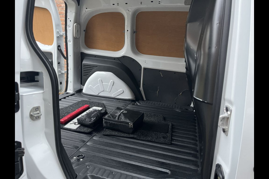 Mercedes-Benz Citan 109 CDI 90pk E6 Ambition BPM Vrij! Lease €240 p/m, Airco, Cruise controle, Schuifdeur, Mistlampen, Onderhoudshistorie aanwezig