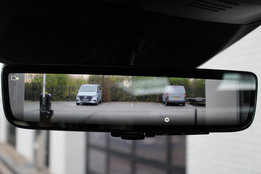 Mercedes-Benz V-Klasse 300d / Exclusive / DC / 4-Matic / Panorama / Elec Stoelen / 360 Cam / Burmester / Vol Opties / NIEUWSTAAT