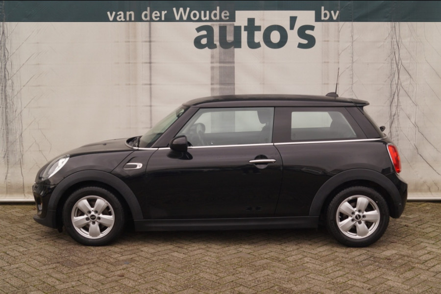 MINI Cooper 1.5 136pk Cooper Business -NAVI-PDC-CRUISE-AIRCO-