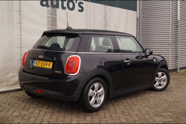 MINI Cooper 1.5 136pk Cooper Business -NAVI-PDC-CRUISE-AIRCO-