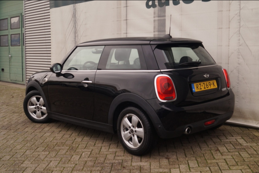 MINI Cooper 1.5 136pk Cooper Business -NAVI-PDC-CRUISE-AIRCO-