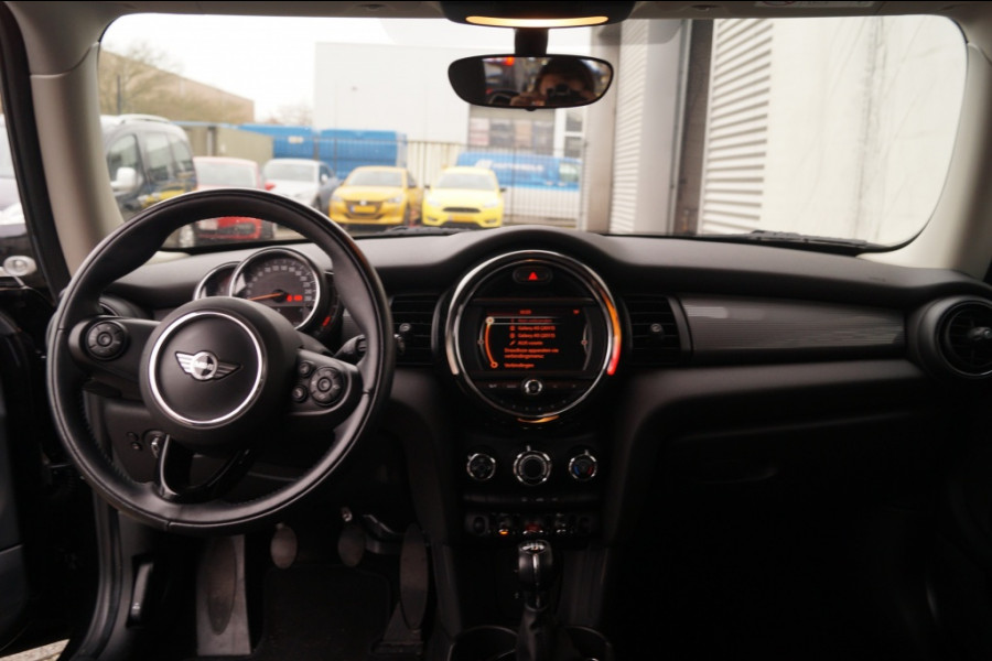 MINI Cooper 1.5 136pk Cooper Business -NAVI-PDC-CRUISE-AIRCO-