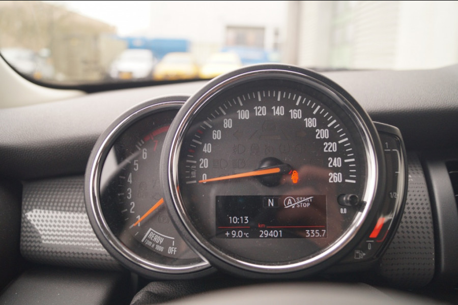MINI Cooper 1.5 136pk Cooper Business -NAVI-PDC-CRUISE-AIRCO-