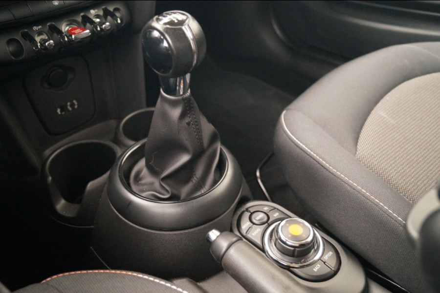 MINI Cooper 1.5 136pk Cooper Business -NAVI-PDC-CRUISE-AIRCO-