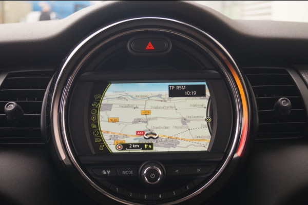MINI Cooper 1.5 136pk Cooper Business -NAVI-PDC-CRUISE-AIRCO-