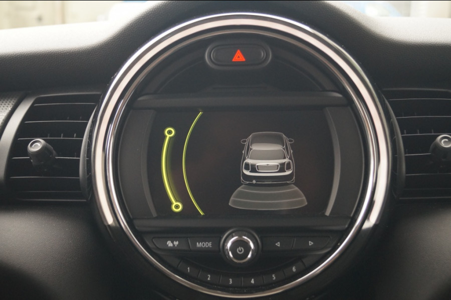 MINI Cooper 1.5 136pk Cooper Business -NAVI-PDC-CRUISE-AIRCO-