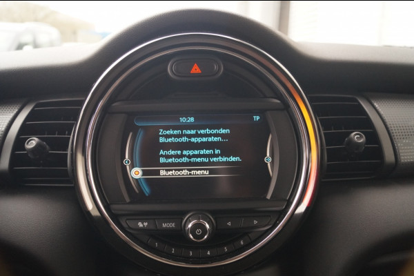 MINI Cooper 1.5 136pk Cooper Business -NAVI-PDC-CRUISE-AIRCO-