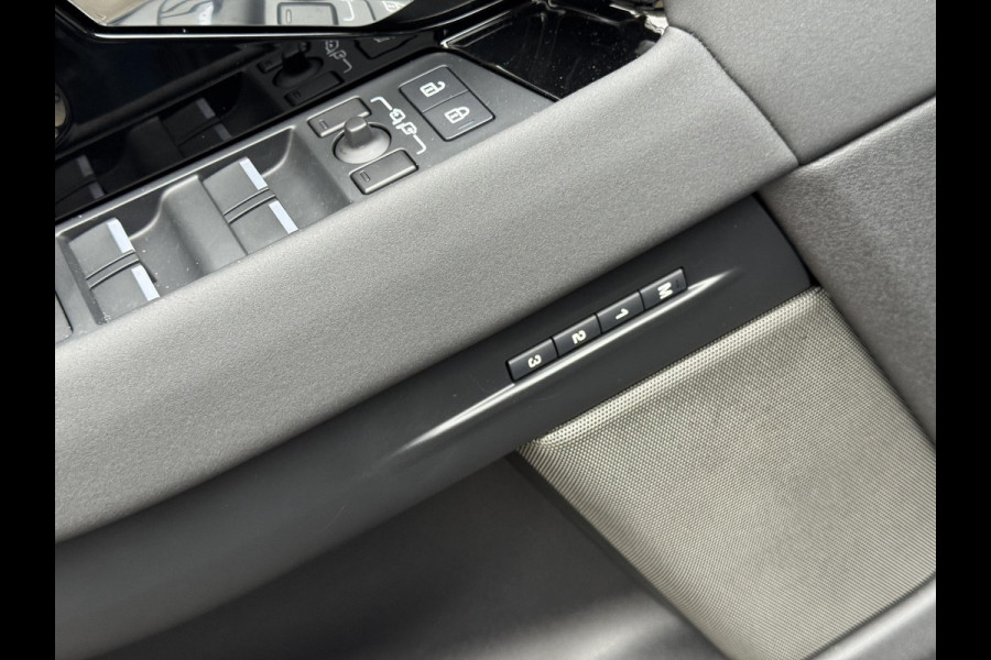Land Rover Range Rover Evoque P300e Autobiography AWD