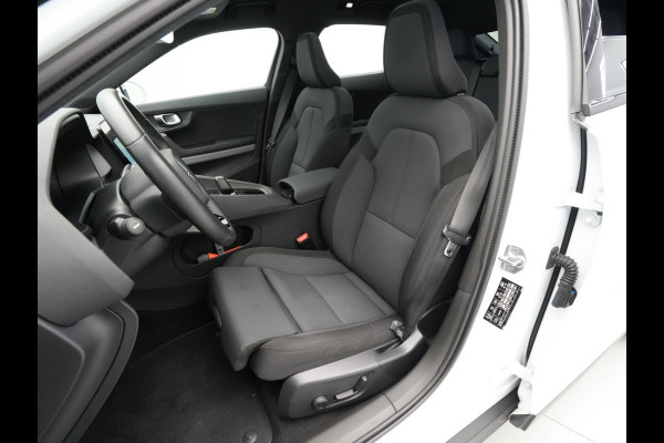 Polestar 2 Long Range Dual Motor 408pk Launch Edition 78kWh Panorama Navigatie 360 camera Stoelverwarming Harman/Kardon 31