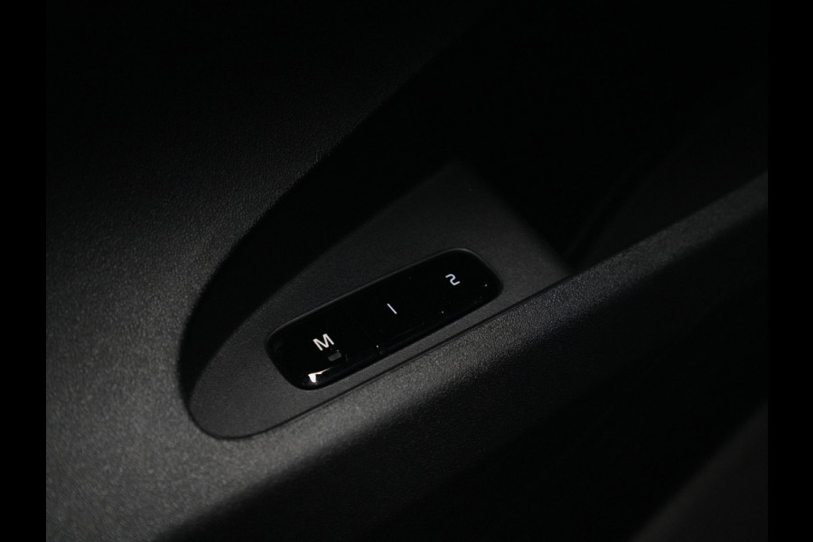 Polestar 2 Long Range Dual Motor 408pk Launch Edition 78kWh Panorama Navigatie 360 camera Stoelverwarming Harman/Kardon 31