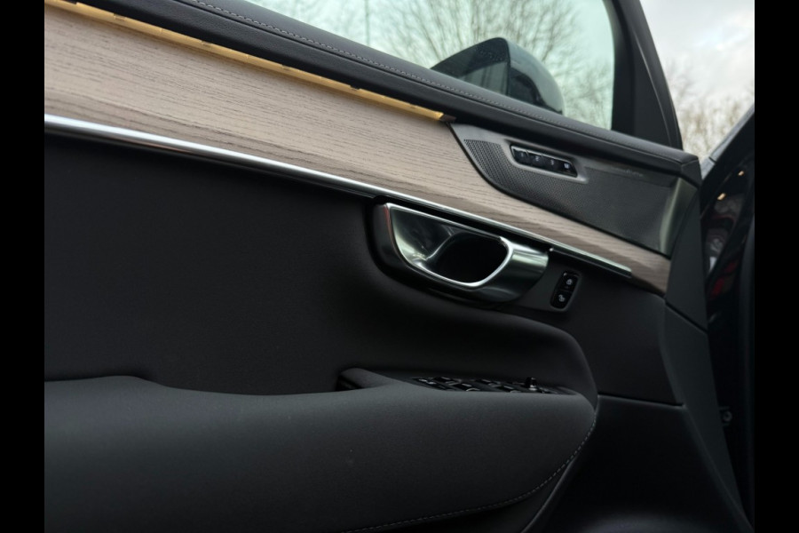 Volvo XC90 T8 Hybride Plus Dark 21 inch 7 Zits All Black 455pk 360 camera