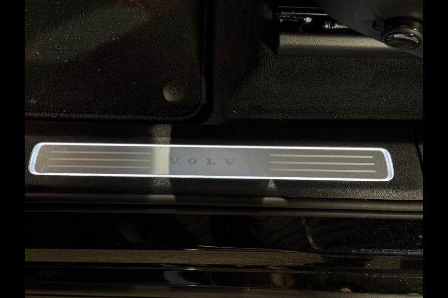 Volvo XC90 T8 Hybride Plus Dark 21 inch 7 Zits All Black 455pk 360 camera