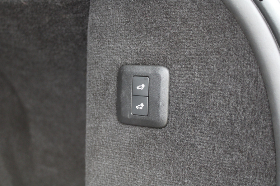 Land Rover Range Rover Sport P400e HSE Dynamic | PANO | HUD | ACC | STUUR VERW | MERIDIAN | STOELKOELING | DODE HOEK |