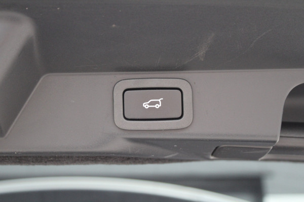 Land Rover Range Rover Sport P400e HSE Dynamic | PANO | HUD | ACC | STUUR VERW | MERIDIAN | STOELKOELING | DODE HOEK |