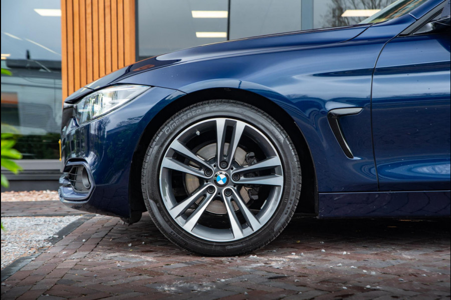 BMW 4 Serie Coupé 420i Executive Edition Xenon Navigatie Keyless