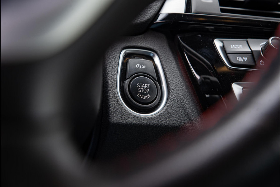 BMW 4 Serie Coupé 420i Executive Edition Xenon Navigatie Keyless