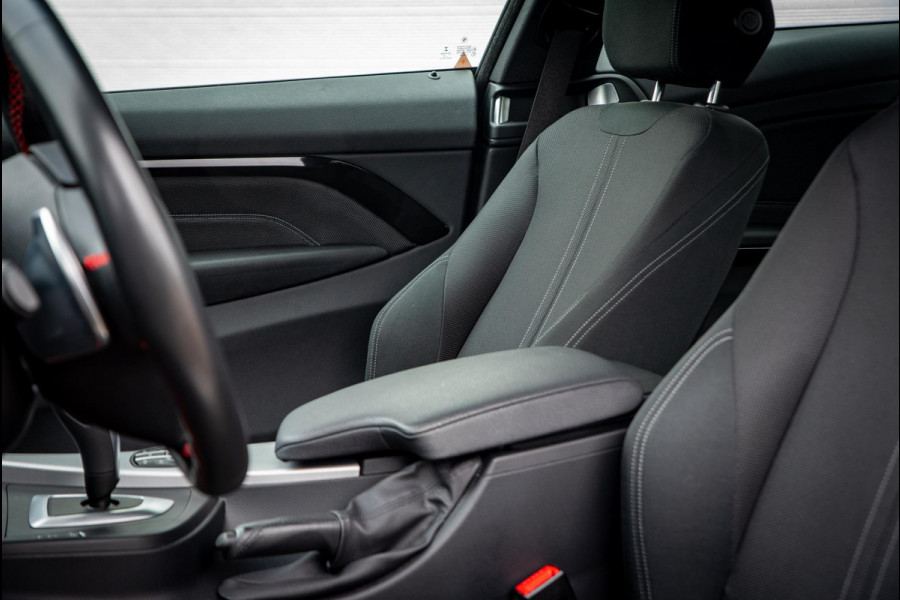 BMW 4 Serie Coupé 420i Executive Edition Xenon Navigatie Keyless