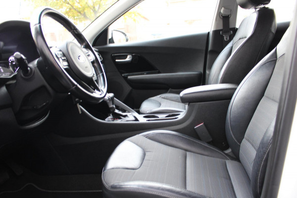 Kia Niro 1.6 GDi Hybrid DynamicLine Automaat Navi Camera Nap