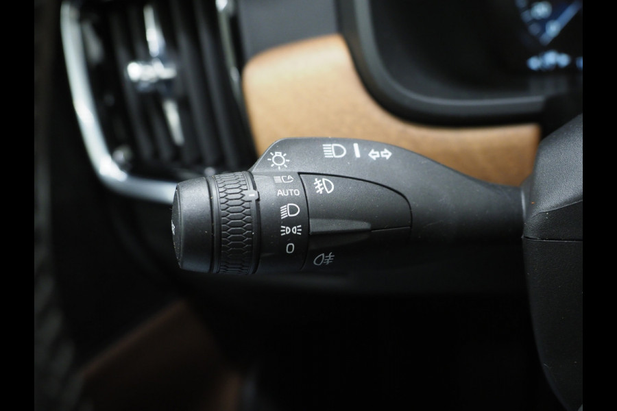Volvo V90 2.0 T8 AWD Inscription | Panoramadak | Massage | Harman/Kardon | 360 | Pilot Assist | Keyless