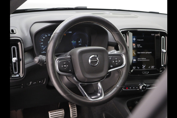 Volvo XC40 1.5 T5 Recharge R-Design Full Black | Panoramadak | Pilot Assist | Harman/Kardon | 360 | Keyless | Carplay