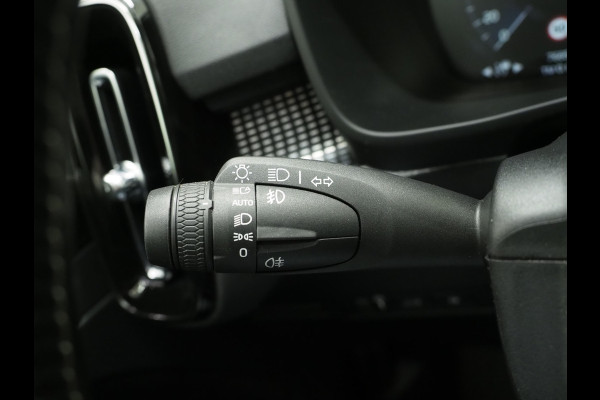 Volvo XC40 1.5 T5 Recharge R-Design Full Black | Panoramadak | Pilot Assist | Harman/Kardon | 360 | Keyless | Carplay