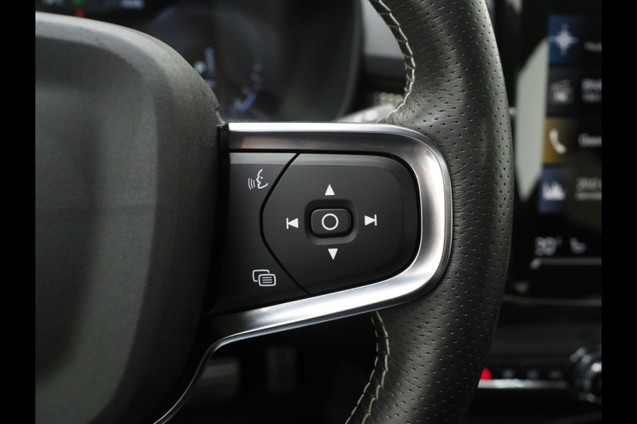 Volvo XC40 1.5 T5 Recharge R-Design Full Black | Panoramadak | Pilot Assist | Harman/Kardon | 360 | Keyless | Carplay