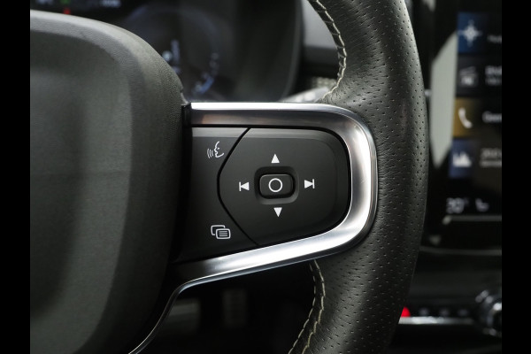 Volvo XC40 1.5 T5 Recharge R-Design Full Black | Panoramadak | Pilot Assist | Harman/Kardon | 360 | Keyless | Carplay