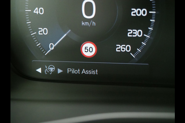 Volvo XC40 1.5 T5 Recharge R-Design Full Black | Panoramadak | Pilot Assist | Harman/Kardon | 360 | Keyless | Carplay