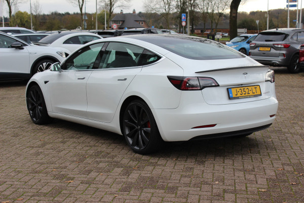 Tesla Model 3 Performance AWD 75 kWh / Autopilot / Panoramadak / Camera / Leder / 20'' / Leder / Premium Audio
