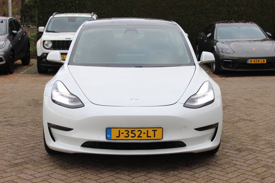 Tesla Model 3 Performance AWD 75 kWh / Autopilot / Panoramadak / Camera / Leder / 20'' / Leder / Premium Audio