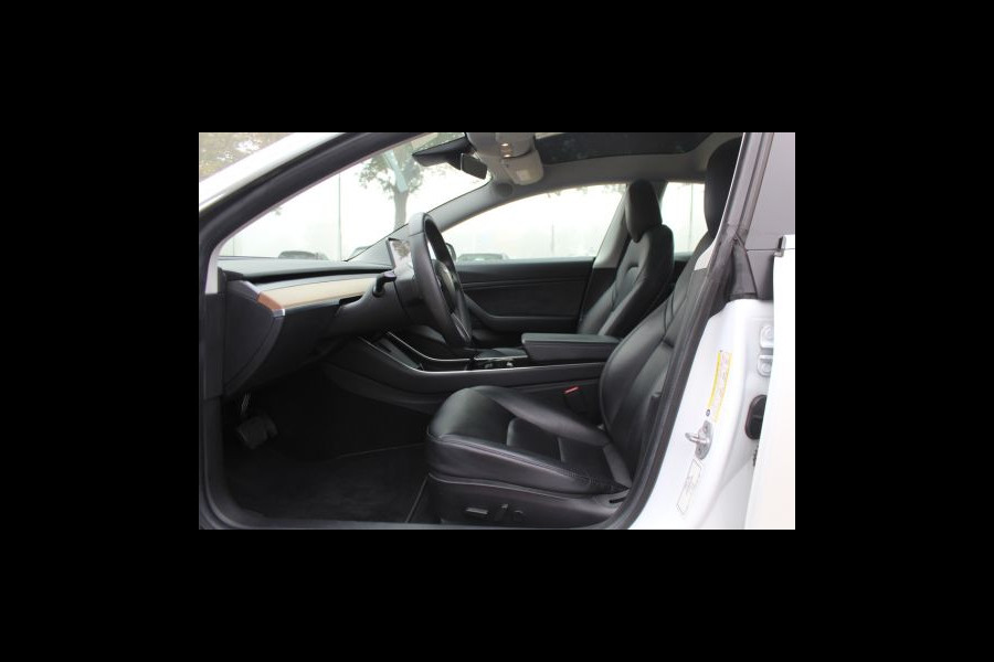 Tesla Model 3 Performance AWD 75 kWh / Autopilot / Panoramadak / Camera / Leder / 20'' / Leder / Premium Audio