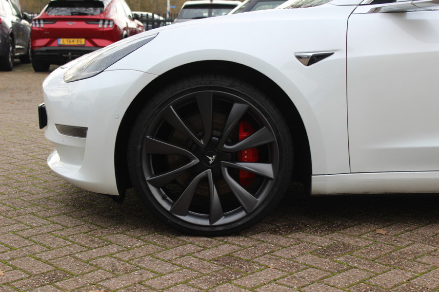 Tesla Model 3 Performance AWD 75 kWh / Autopilot / Panoramadak / Camera / Leder / 20'' / Leder / Premium Audio