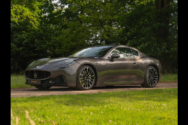 Maserati GranTurismo V6 AWD Modena | Subliem! | Full PPF | Sonus Faber | ADAS