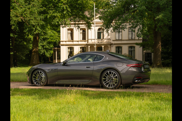 Maserati GranTurismo V6 AWD Modena | Subliem! | Full PPF | Sonus Faber | ADAS