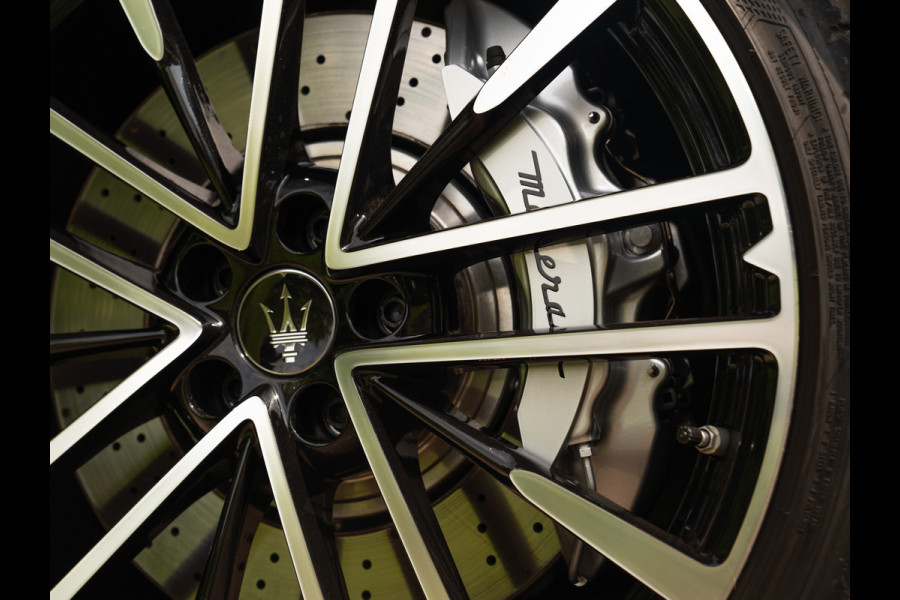 Maserati GranTurismo V6 AWD Modena | Subliem! | Full PPF | Sonus Faber | ADAS