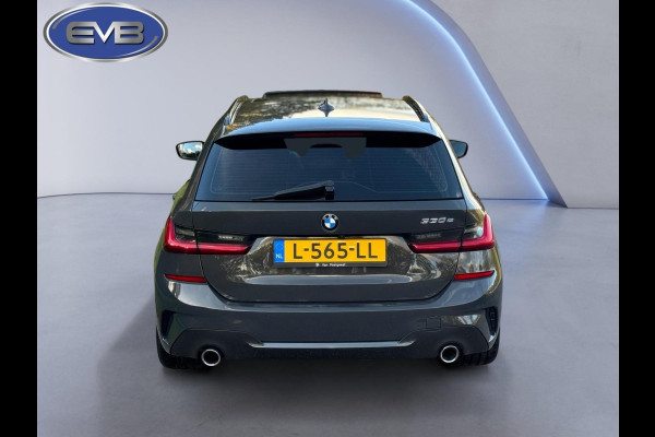 BMW 3 Serie Touring 330e M sport individual, dravitgrau, panodak,laser led, elec bedienbare trekhaak, vol opties, nl auto met nap