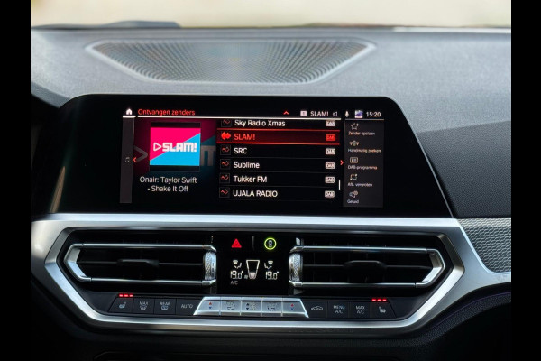 BMW 3 Serie Touring 330e M sport individual, dravitgrau, panodak,laser led, elec bedienbare trekhaak, vol opties, nl auto met nap