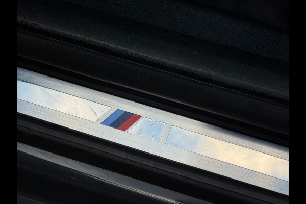BMW 3 Serie Touring 330e M sport individual, dravitgrau, panodak,laser led, elec bedienbare trekhaak, vol opties, nl auto met nap