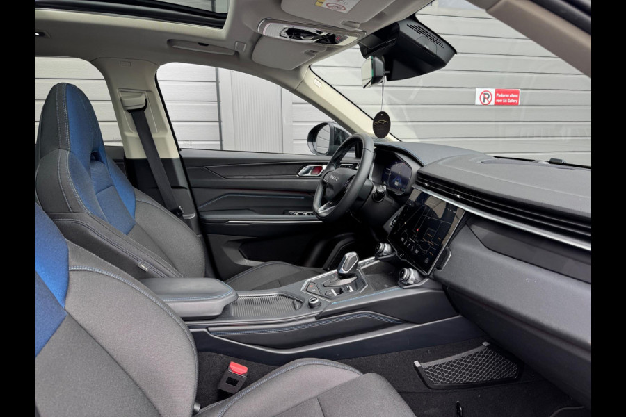 Lynk & Co 01 1.5 Bomvol Black Edition 261PK 360°Camera