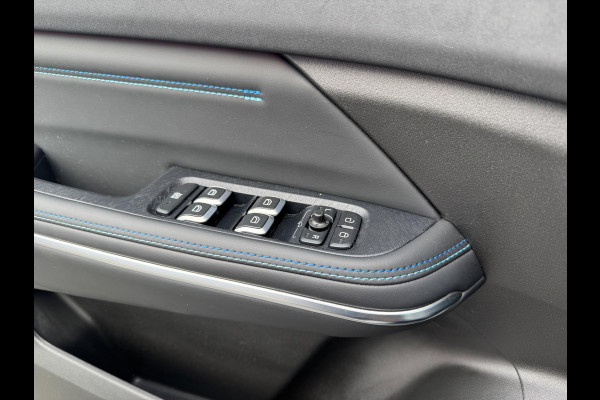 Lynk & Co 01 1.5 Bomvol Black Edition 261PK 360°Camera